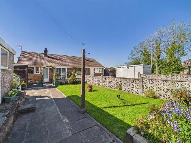 Bungalow for sale in Huntley, Kingsley Moor