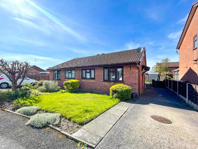 Bungalow for sale in Bredbury, Greater Manchester
