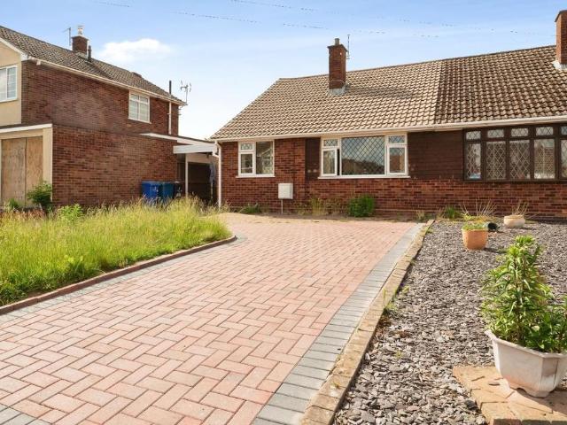 Bungalow for sale in Leyfields, Kettlebrook