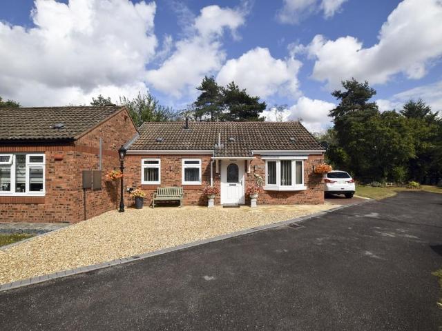 Bungalow for sale in Heath Hill, Telford