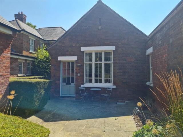Bungalow for sale in Evershot, Oxfordshire