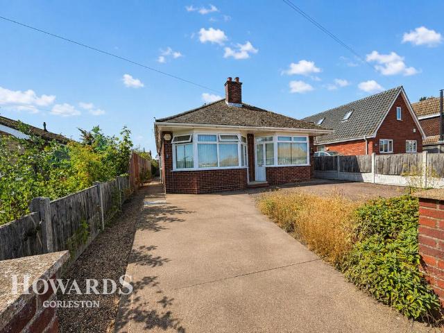 Bungalow for sale in Stokesby, Norfolk