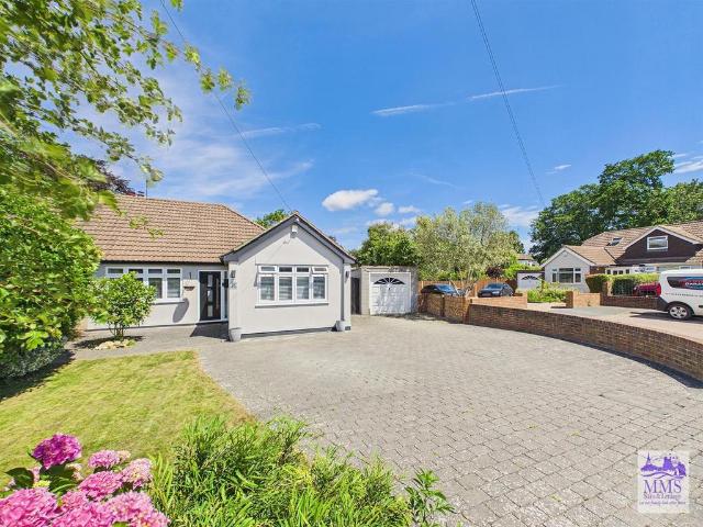 Bungalow for sale in Longfield and New Barn, Monks Orchard