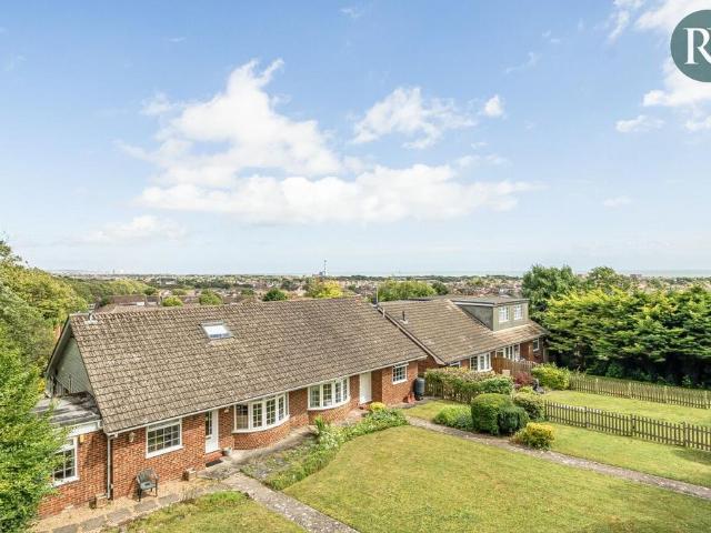 Bungalow for sale in Kingston Buci, Fishersgate