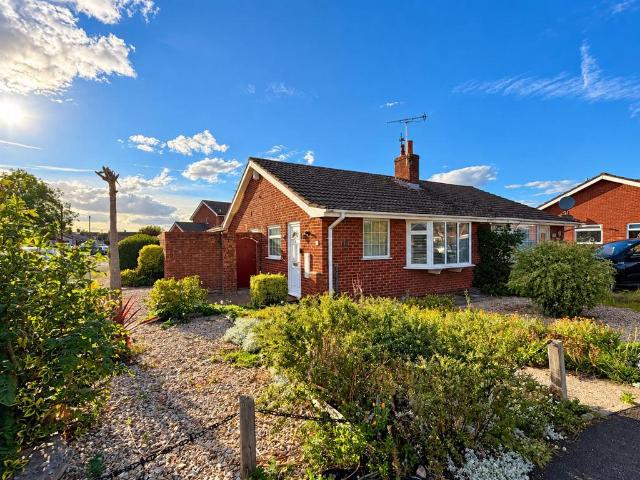 Bungalow for sale in Stamford Bridge, East Riding Of Yorkshire