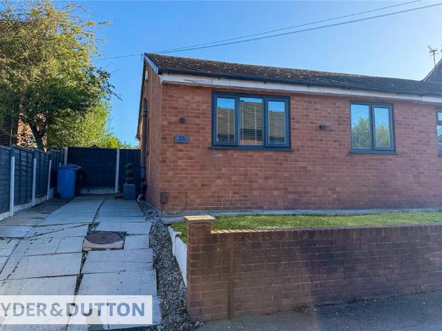 Bungalow for sale in Hollinwood, Pendock