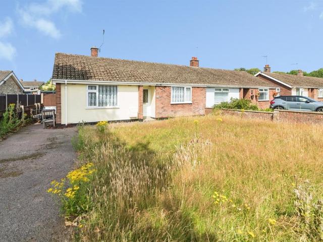 Bungalow for sale in Eastbridge, Suffolk
