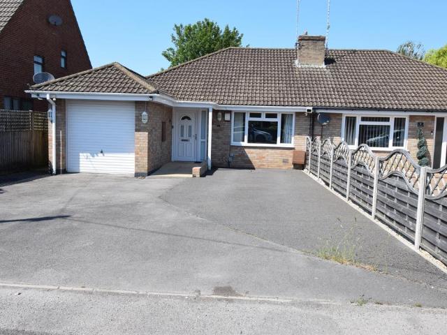 Bungalow for sale in Durrington, Wiltshire