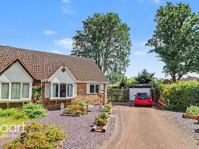 Bungalow for sale in Brandon, New Bilton