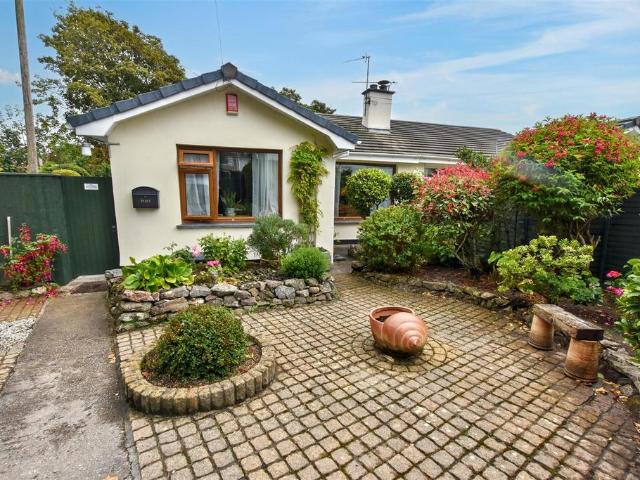 Bungalow for sale in Carharrack, Cornwall
