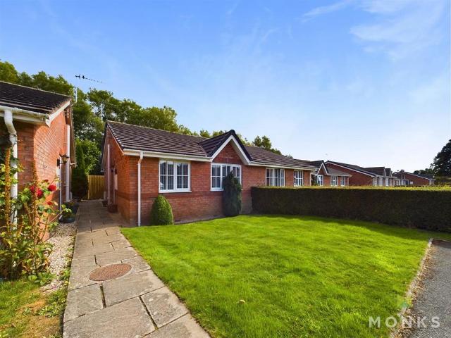 Bungalow for sale in Gobowen, Shropshire