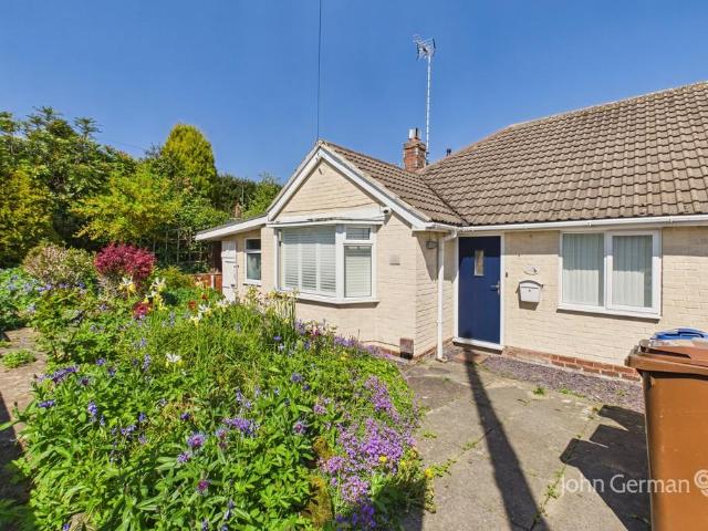 Bungalow for sale in Horninglow and Eton, Beamhurst