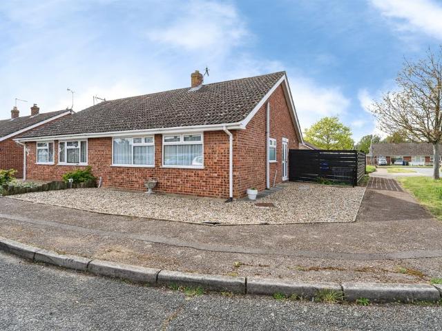 Bungalow for sale in Chedburgh, Suffolk