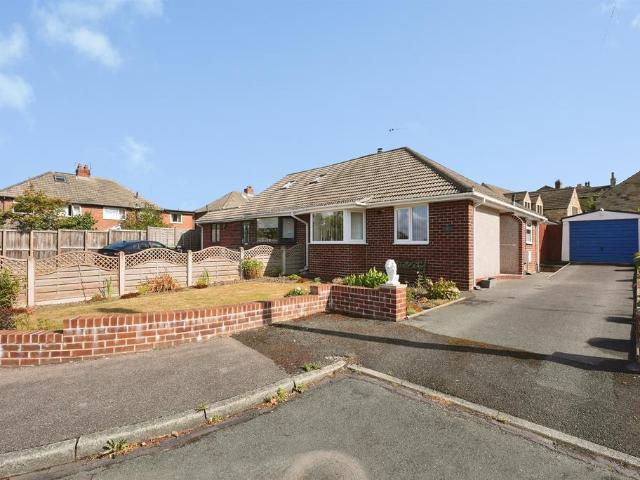 Bungalow for sale in Highburton, West Yorkshire