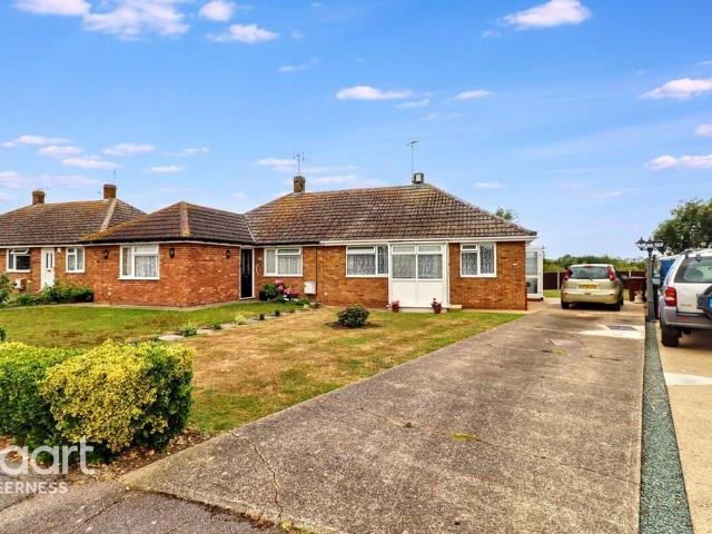 Bungalow for sale in Oad Street, Kent