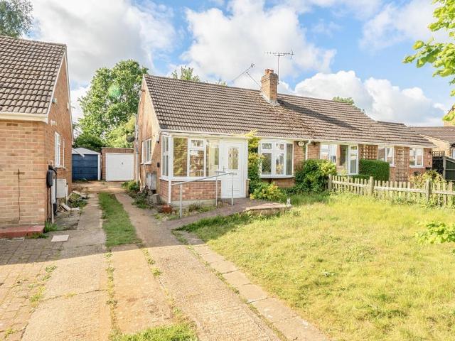 Bungalow for sale in Maidenhead