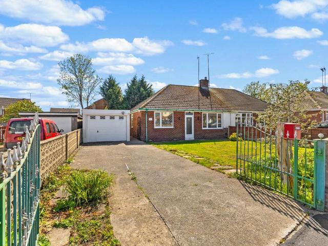 Bungalow for sale in Pontefract, West Yorkshire