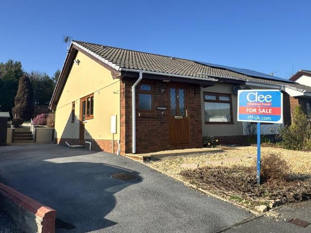 Bungalow for sale in Llandybie, Penygroes