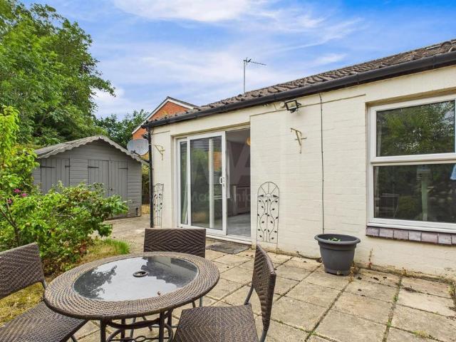 Bungalow for sale in Lingley Green, Warrington