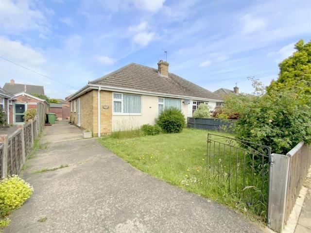 Bungalow for sale in Nunsthorpe, Scartho