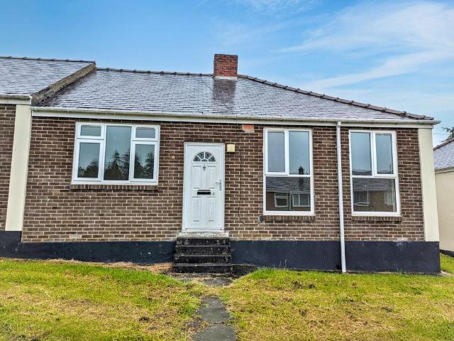 Bungalow for sale in Dipton