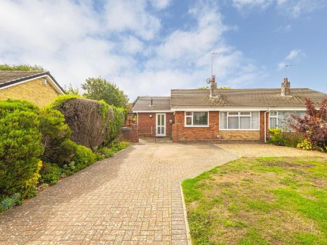 Bungalow for sale in Stokesby, Norfolk