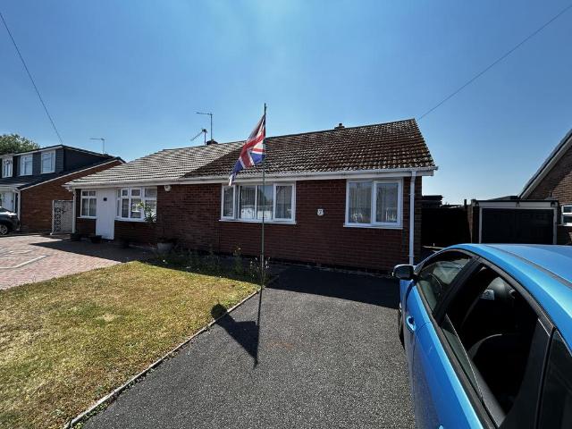 Bungalow for sale in Ashmore Lake, Willenhall