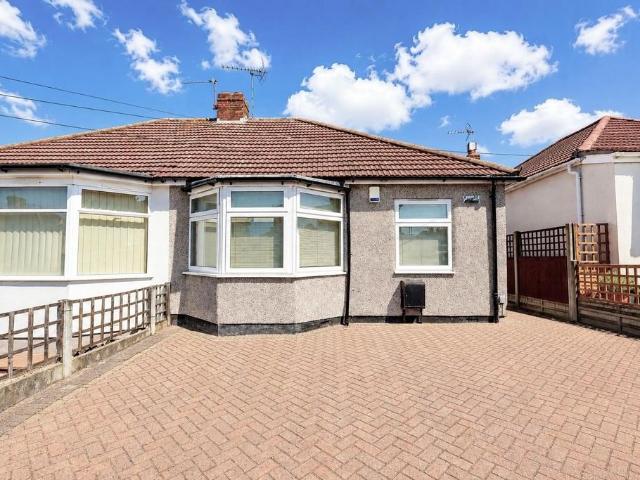 Bungalow for sale in St Paul's Cray, Greater London