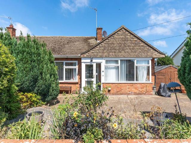 Bungalow for sale in Stokesby, Norfolk