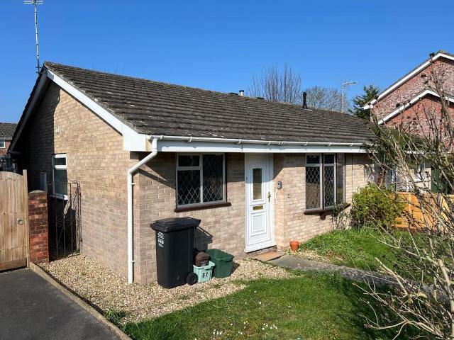 Bungalow for sale in Worle, Weston-super-mare