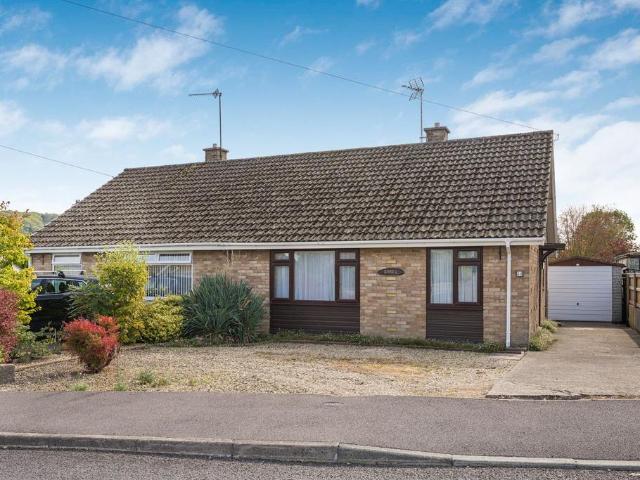 Bungalow for sale in Pennylands, Tewkesbury