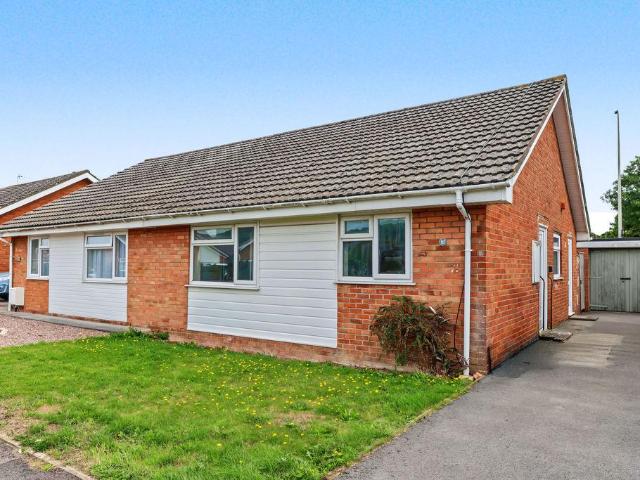 Bungalow for sale in East Clevedon, Clevedon