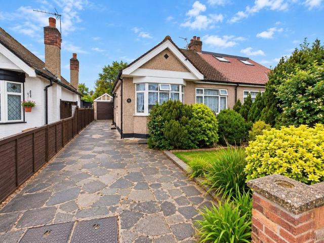 Bungalow for sale in London Borough of Ealing, Greater London