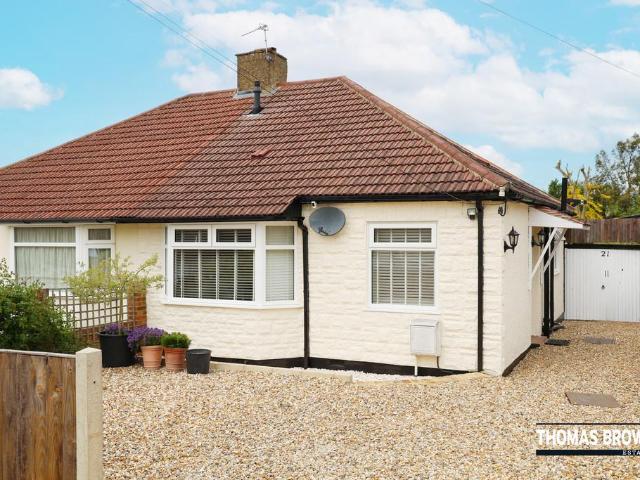 Bungalow for sale in St Paul's Cray, Greater London