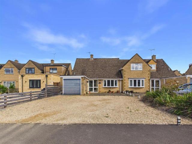Bungalow for sale in Fossebridge, Gloucestershire