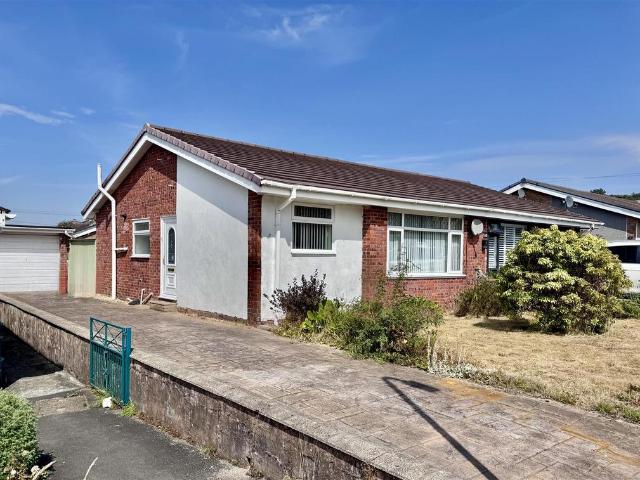 Bungalow for sale in Trofarth, Wales