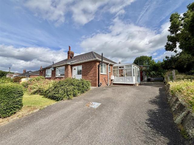 Bungalow for sale in Great and Little Preston, West Yorkshire