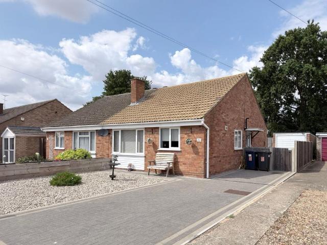 Bungalow for sale in Huntingdon, Cambridgeshire