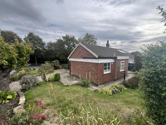 Bungalow for sale in Lower Wyke, West Yorkshire