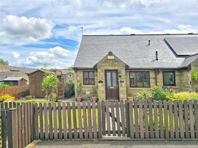 Bungalow for sale in Waterfoot, Hareholme