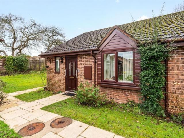 Bungalow for sale in Dorridge, West Midlands