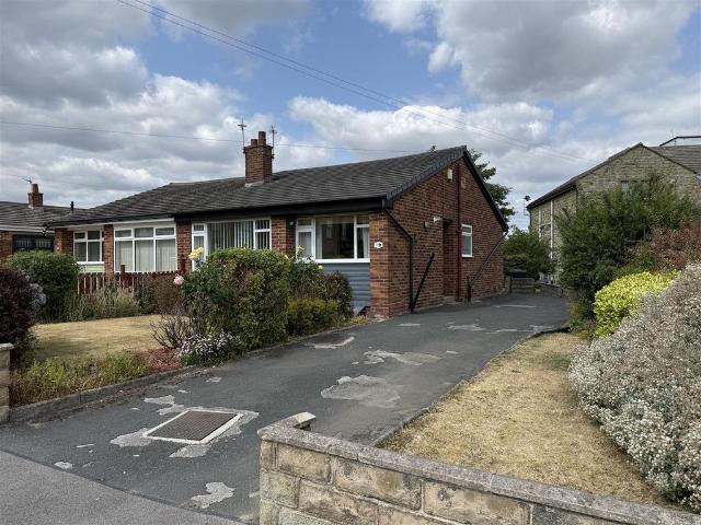 Bungalow for sale in Beggarington, Roberttown