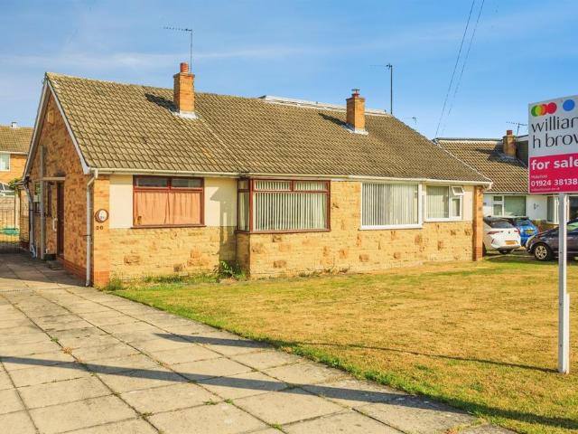 Bungalow for sale in Crofton, West Yorkshire