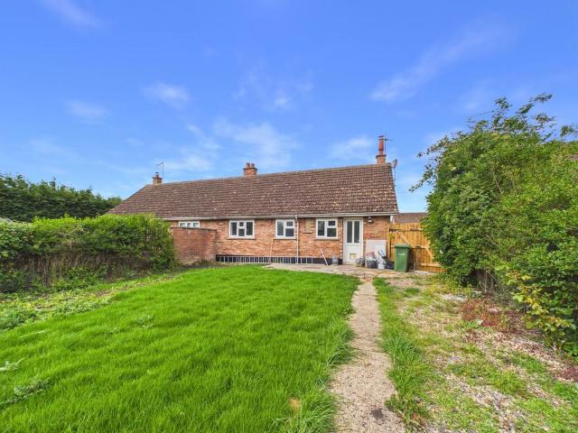 Bungalow for sale in Huntingdon, Cambridgeshire