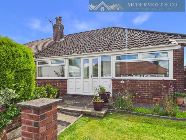Bungalow for sale in Hollinwood, Pendock