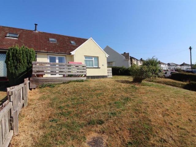 Bungalow for sale in Springfield, Pontllanfraith