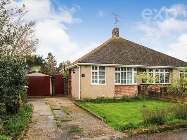 Bungalow for sale in Albany Park, Greater London