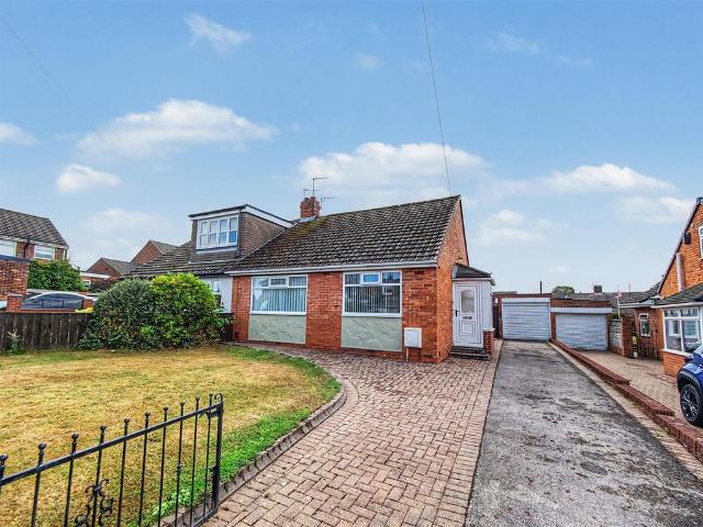 Bungalow for sale in East Herrington, Tyne And Wear