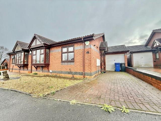 Bungalow for sale in Coseley, West Midlands