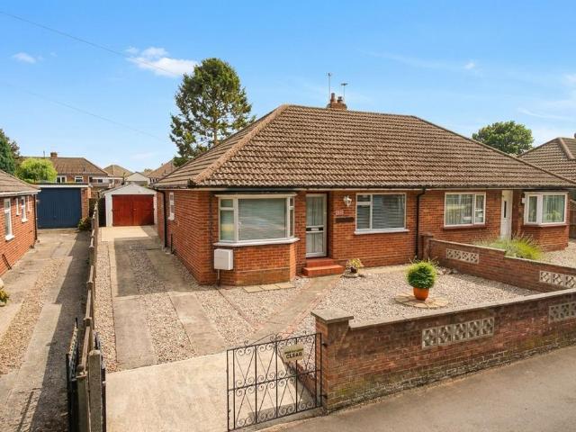 Bungalow for sale in Crostwick, Norfolk